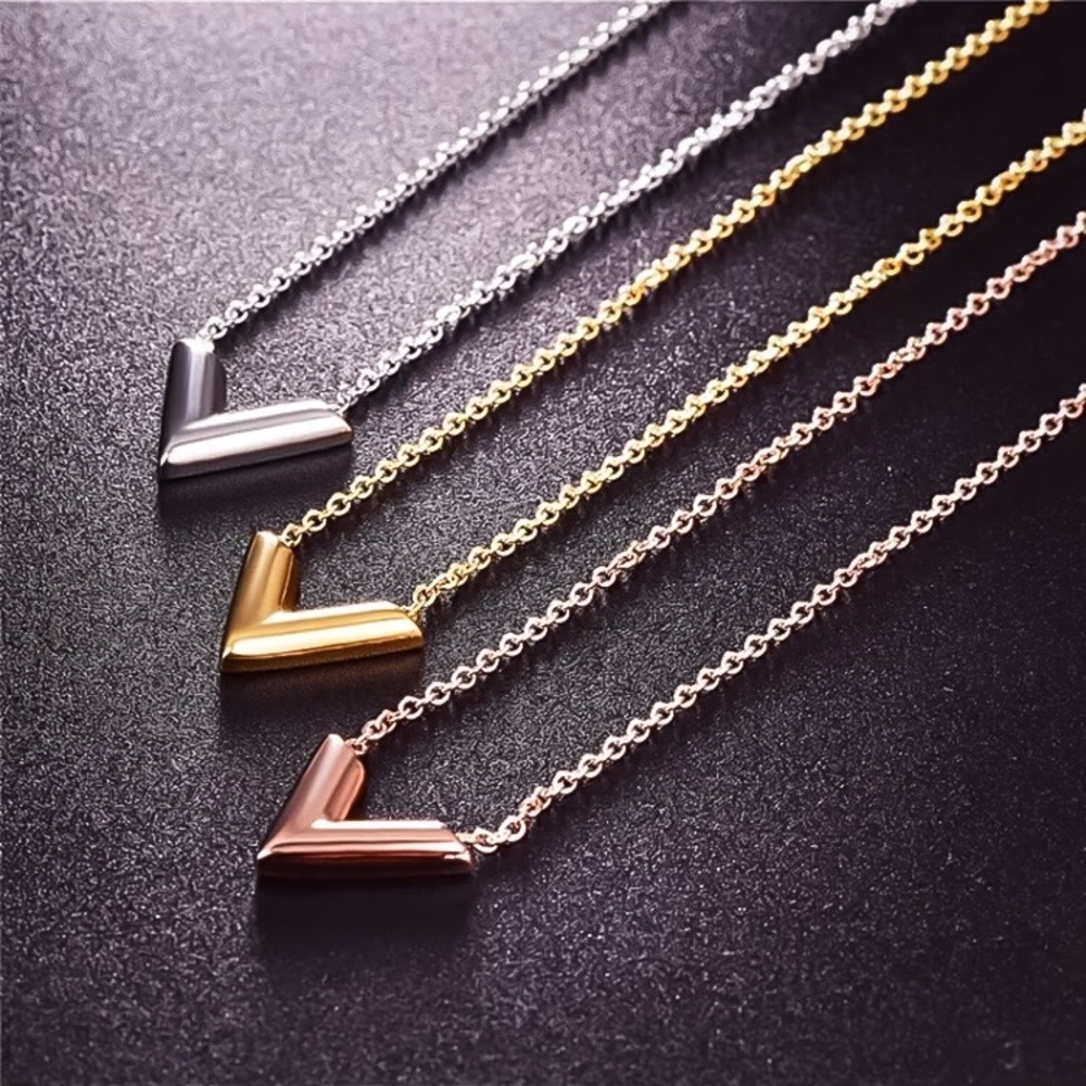 🔵𝟲𝟱%𝗢𝗙𝗙 𝗯𝘂𝗻𝗱𝗹𝗲𝘀 𝟯+🔵 NEW V Shape Charm Stainless Steel Necklace - Picture 5 of 10